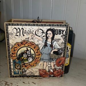 Graphic 45 Vintage Style Magic Wizard of Oz Decorative pop up book